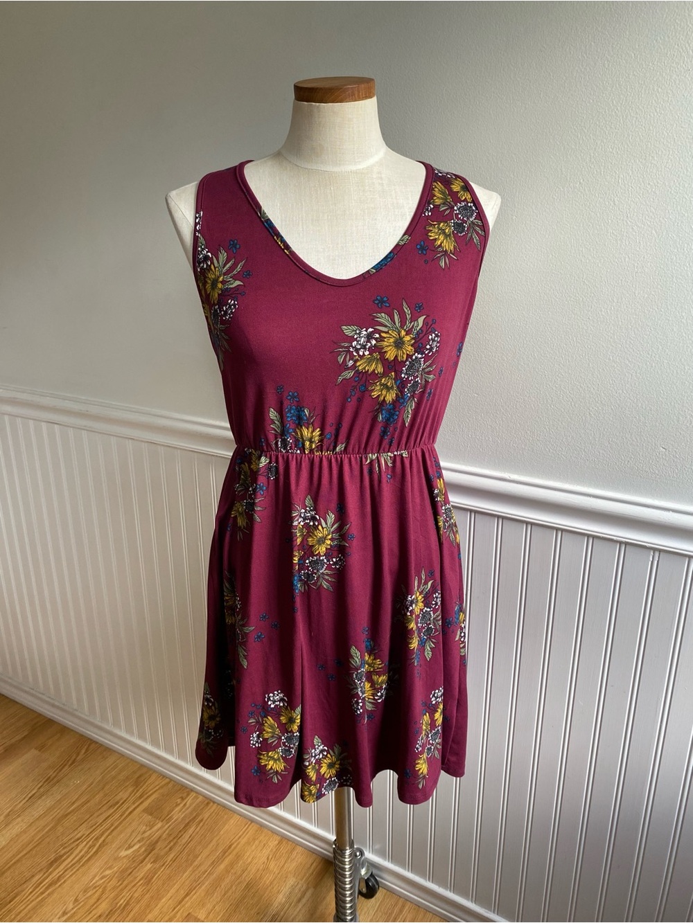 5 for $25! French Grey Burgundy Floral Sleeveless Knit Dress